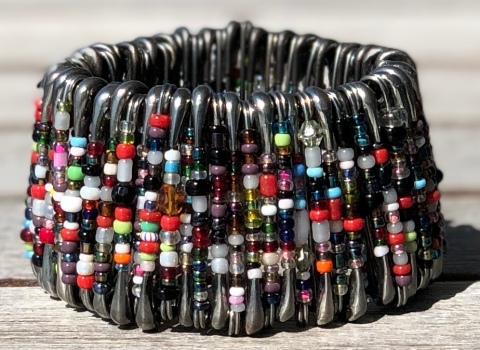 Colorful tiny glass beaded bracelet / Renkli kum boncuklu bileklik
